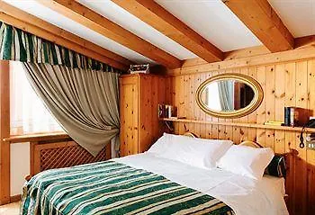 Otel Cornelio 3*